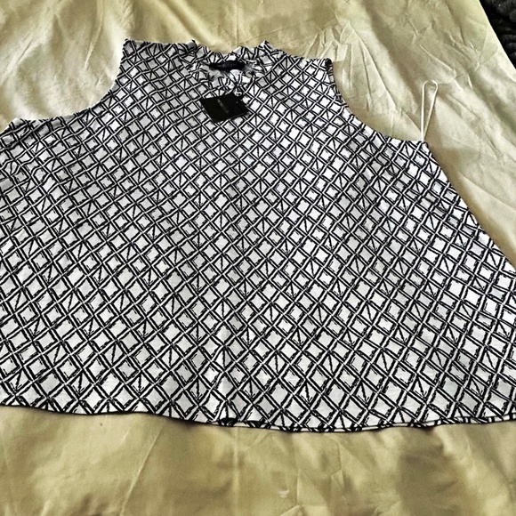 TOP, SLEEVELESS, SNOW (Black & White), SIZE 4X, LINEN TEXTURE, MICHEL STUDIO for - Picture 2 of 8